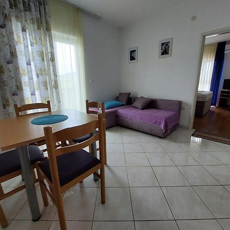 Apartmani Vukovic Kaprije Exteriör bild