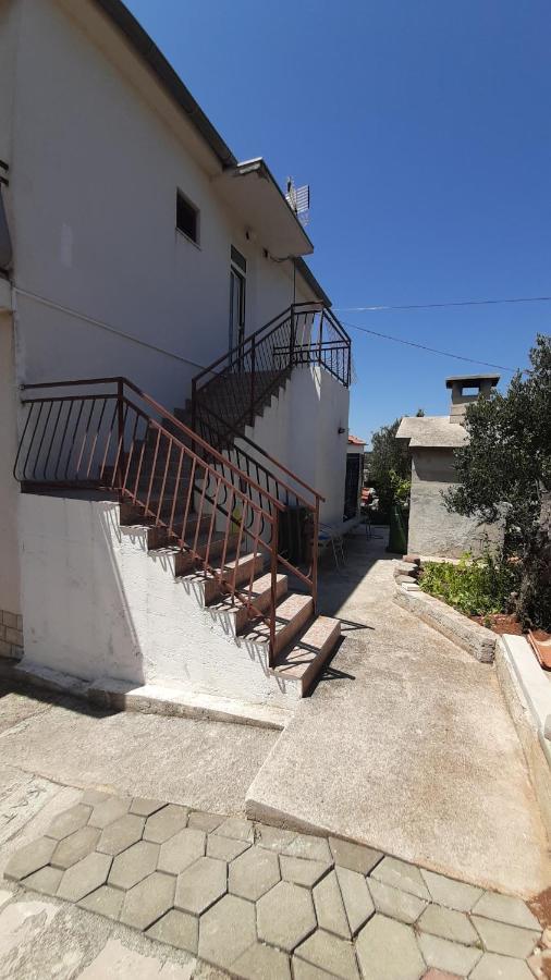 Apartmani Vukovic Kaprije Exteriör bild