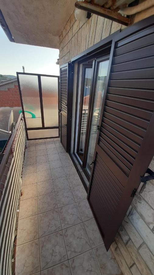 Apartmani Vukovic Kaprije Exteriör bild