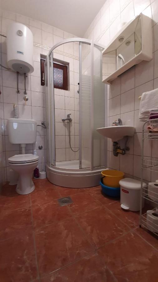 Apartmani Vukovic Kaprije Exteriör bild