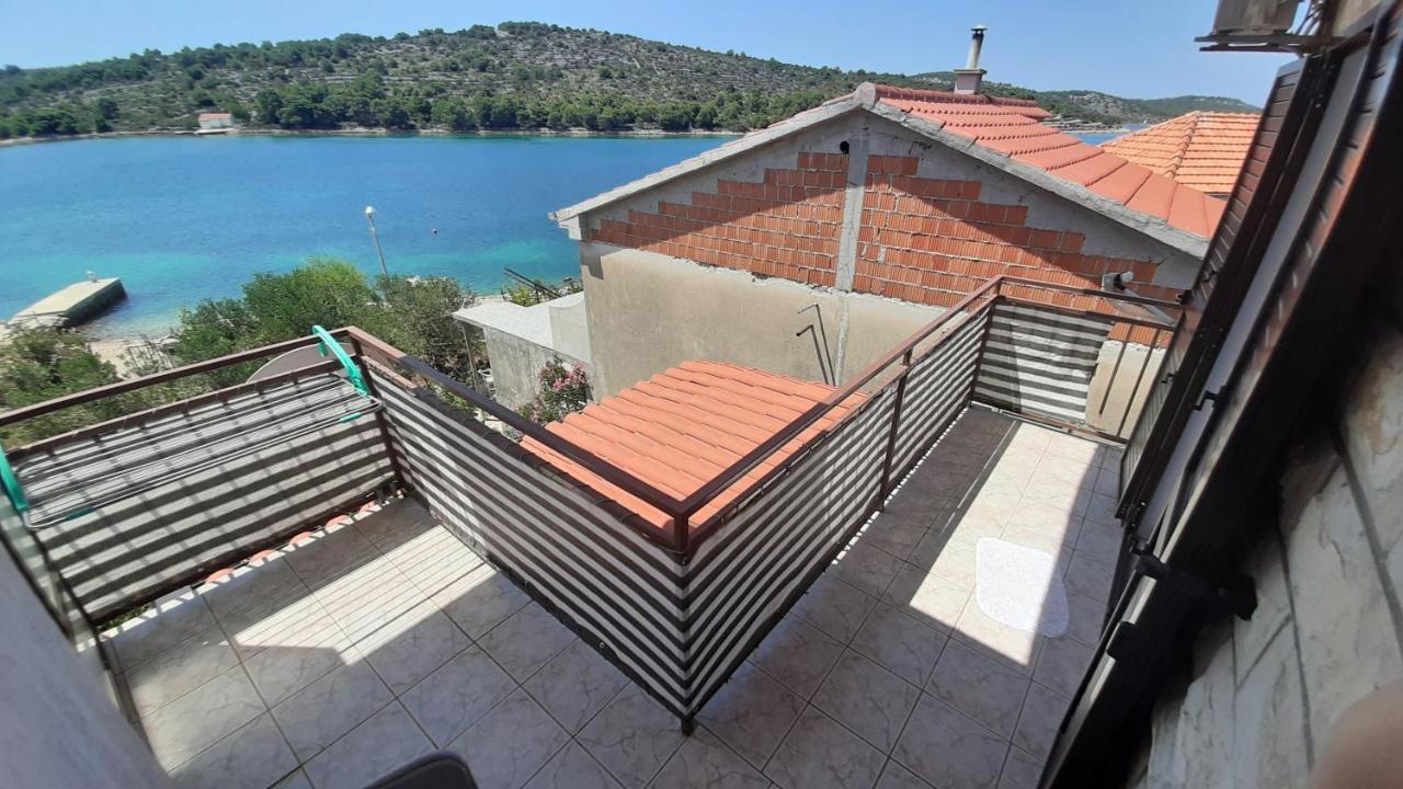 Apartmani Vukovic Kaprije Exteriör bild