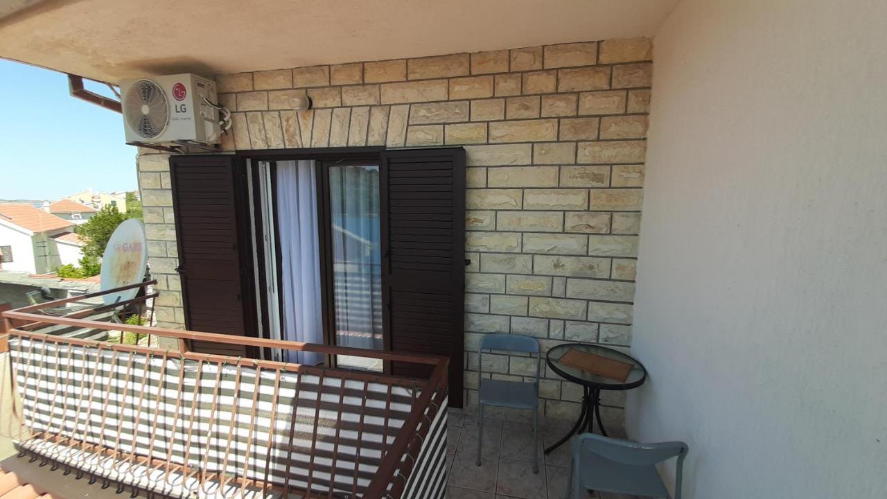 Apartmani Vukovic Kaprije Exteriör bild