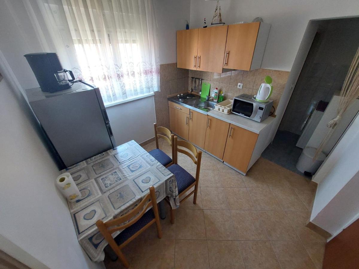 Apartmani Vukovic Kaprije Exteriör bild